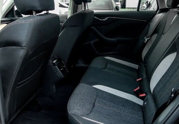 Skoda Kamiq Crossover 1.0 TSI 110KM 2022 Skoda Kamiq 1.0TSI 110KM, Style DSG, Kamera Cofania, Reflektory Full Led,, zdjęcie 10