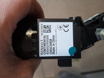 DACIA SANDERO III SPÍNACÍ SKŘÍŇKA KLÍČ 285912220R EVROPA