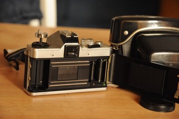 Praktica DTL3+ 1.8/50 - работает в кейсе