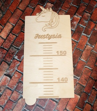 ИЗМЕРЕНИЕ ВЫСОТЫ Деревянный настенный Имя ребенка