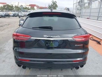 Maserati 2023 Maserati Grecale Modena, 2023r., 4x4, 2.0L 2.0 Benzyna 325KM, zdjęcie 5