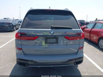 BMW X7 2022 BMW X7 M50I 2022 4.4l 4.4 Benzyna 523KM, zdjęcie 4