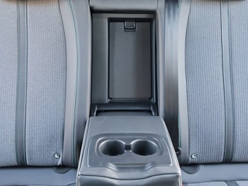 Peugeot 3008 II 2023 Jak nowy - Peugeot 3008 1.2 PureTech mHEV Allure Pack S&amp;S e-DCS6, zdjęcie 10