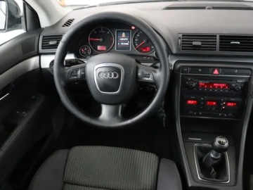 Audi A4 B7 Avant 2.0 TDI PD 140KM 2006 Audi A4 2.0 TDI, Klima, Klimatronic, Tempomat, zdjęcie 6