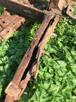 LAND ROVER DISCOVERY II РАМКА №84