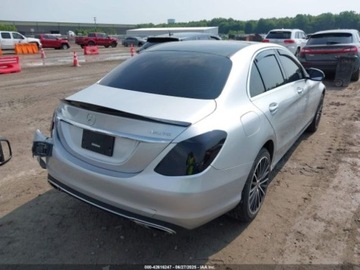 Mercedes Klasa C W205 2020 Mercedes-Benz Klasa C 2020 Mercedes-Benz C-Class C 300 4MATIC Sedan 2.0, zdjęcie 3