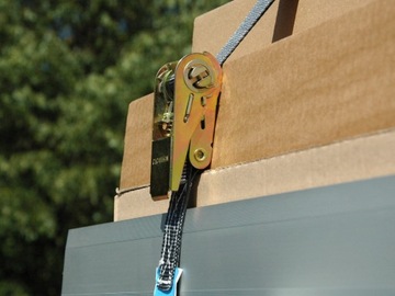 ТРАНСПОРТНЫЕ РЕМНИ С НАТЯЖИТЕЛЕМ ДЛЯ БАГАЖНИКОВОГО РЕМНЯ