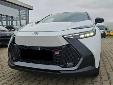 Toyota C-HR II SUV 1.8 Hybrid 140KM 2025 Od ręki - GR Sport 1.8 Hybrid Dynamic Force 140KM | Podgrzewane fotele!, zdjęcie 1