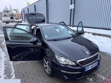 Peugeot 308 II SW 1.2 PureTech 130KM 2015 Peugeot 308 1.2 130 e-THP Start &amp; Stop Active 2015r, zdjęcie 8