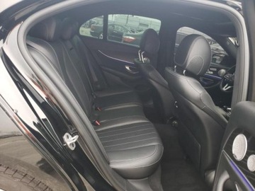 Mercedes Klasa E W213 2020 Mercedes-Benz Klasa E 350, 2020r., 2.0L 2.0 Benzyna 255KM, zdjęcie 8