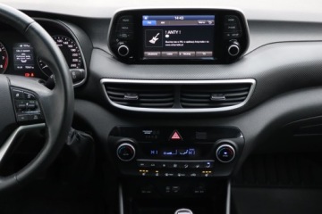 Hyundai Tucson III SUV Facelifting 1.6 GDi 132KM 2019 Hyundai Tucson 1.6 GDI, Salon Polska, Serwis ASO, zdjęcie 12