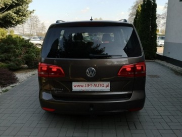 Volkswagen Touran II 1.6 TDI 105KM 2011 Volkswagen Touran 1.6 TDI 105KM Klimatronic, zdjęcie 6