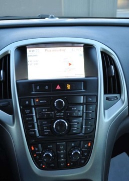 Opel Astra J Hatchback 5d 1.4 Turbo ECOTEC 140KM 2012 Opel Astra 1.4 Benzyna Xenon Tempomat Cz. parkowania Klimatyzacja 1.4 140KM, zdjęcie 30