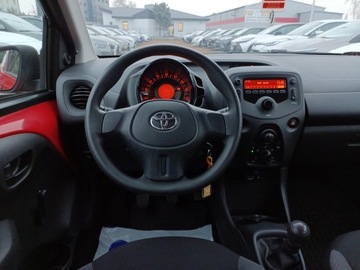 Toyota Aygo II Hatchback 5d 1.0 VVT-i 69KM 2015 Toyota Aygo 1.0 VVT-i X II (2014-) 1.0 VVT-i 69KM, zdjęcie 14