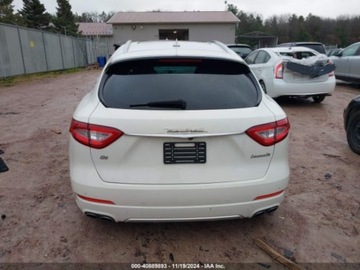 Maserati Levante 2018 Maserati Levante Granlusso 2018 3.0l 3.0 Benzyna 345KM, zdjęcie 4