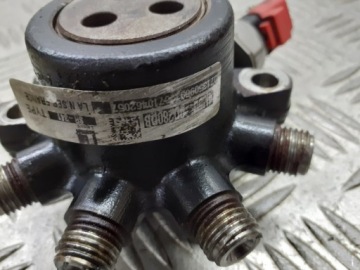 ROZDZIELACZ PALIWA FORD CONNECT 1.8 TDCI 4M5Q9D280DB