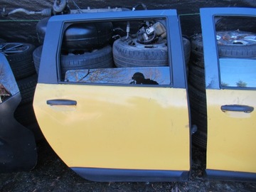 DACIA LODGY 2015 R. DVEŘE PRAVÝ ZADNÍ ZÁSILKA