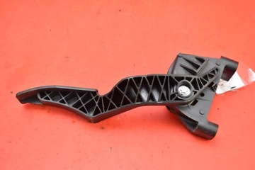 POTENCJOMETR GAZU EU OPEL ZAFIRA B 1.9 CDTI 07R