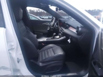 Alfa Romeo 2024 Alfa Romeo Tonale 2024 r., 1,3L VELOCE EAWD PLUG IN 1.3 Hybryda 285KM, zdjęcie 4