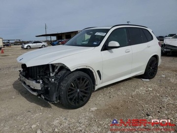 BMW X5 G05 2022 BMW X5 _XDRIVE40I_M pakiet_3.0 L_335 km_2022r 3.0 Benzyna 335KM