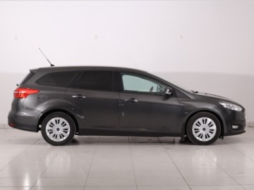 Ford Focus III Kombi Facelifting 1.0 EcoBoost 125KM 2015 Ford Focus 1.0 EcoBoost, Salon Polska, Serwis ASO, zdjęcie 5