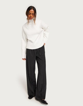 СВОБОДНЫЙ БЕЛЫЙ ДЖЕМПЕР NELLY С ПОЛУТЮЛЛЕМ Q43 NG5__XS