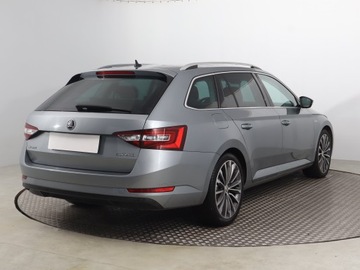 Skoda Superb III Kombi 2.0 TDI 190KM 2015 Skoda Superb 2.0 TDI, Salon Polska, 187 KM, Skóra, zdjęcie 4