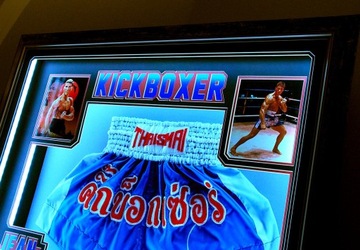 Жан-Клод Ван Дамм Автограф на шортах из фильма Кикбоксер 1989 ХИТ