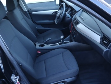 BMW X1 E84 Crossover sDrive18i 150KM 2012 BMW X1 sDrive18i, Klima, Parktronic, zdjęcie 8