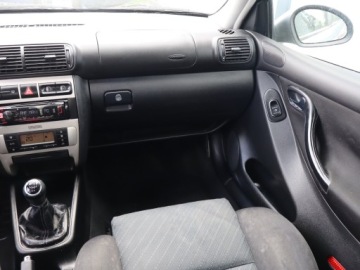 Seat Leon I Hatchback 1.6 105KM 2004 Seat Leon 1.6, GAZ, Klima, Klimatronic, El. szyby, zdjęcie 7