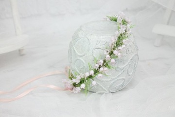 Wianek komunijny z konwalii pudrowy róż delikatny