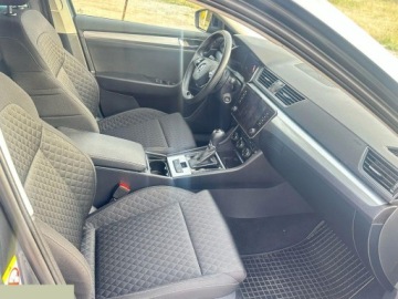 Skoda Superb III Kombi Facelifting 2.0 TDI SCR 200KM 2021 Skoda Superb 2.0 TDI DSG Ambition 200KM 2021r Przestronny i komfortowy!, zdjęcie 15