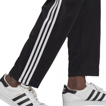 ADIDAS FIREBIRD TP JOGGER SPODNIE CZARNE ORIGINALS