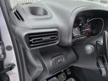 Toyota 2022 proace verso 1.2l benzyna 130KM*Salon PL * Bezwypadkowy * ASO Automat, zdjęcie 6