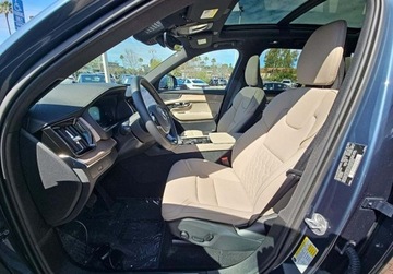 Volvo XC90 II 2025 Volvo XC 90 Auta z USA - Zapytaj o wiecej ofert 2.0 Benzyna 250KM, zdjęcie 9