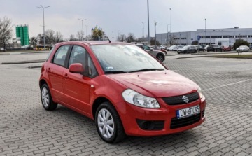 Suzuki SX4 I Hatchback 1.5 i 16V 100KM 2006 Suzuki SX4 1,5 Bezwypadkowy 1.5 Benzyna 99KM, zdjęcie 5