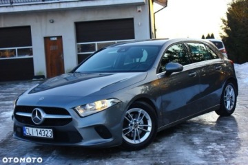 Mercedes Klasa A W177/V177 Hatchback 1.3 160 109KM 2020 Mercedes-Benz Klasa A Mercedes-Benz Klasa A 160 Style 1.3 Benzyna 109KM, zdjęcie 13