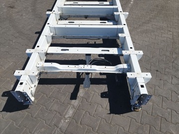 SPRINTER 906 CRAFTER СРЕДНЯЯ РАМА 380 СМ ОДНОКОЛЕСНОЕ