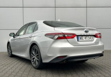 Toyota Camry IX Sedan 2.5 Hybrid Dynamic Force 218KM 2021 Toyota Camry Salon Polska Automat Navi Kamera Led 1 Wlasciciel FV23, zdjęcie 8