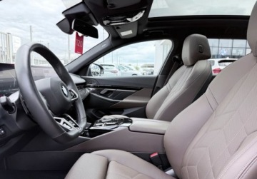 BMW Seria 5 G90-91 Touring 2.0 520d 197KM 2024 BMW Seria 5 I wlasciciel M Pro Pakiet 360 Gwarancja Bezwypadkowy FVAT, zdjęcie 28