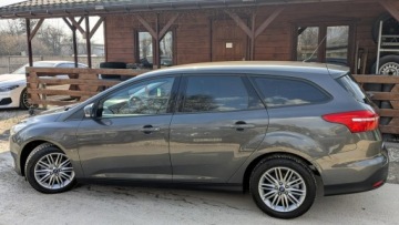 Ford Focus III Kombi Facelifting 1.0 EcoBoost 100KM 2017 Ford Focus 1.0i 101PS OPŁACONY Bezwypadkowy, zdjęcie 6