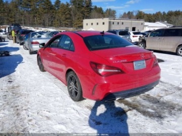 Mercedes CLA C117 2018 Mercedes-Benz CLA 2018 r., 2,0L 4MATIC 2.0 Benzyna 208KM, zdjęcie 3