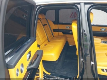 Rolls-Royce 2021 Rolls-Royce Cullinan 2021. 6.7 Benzyna 563KM, zdjęcie 16
