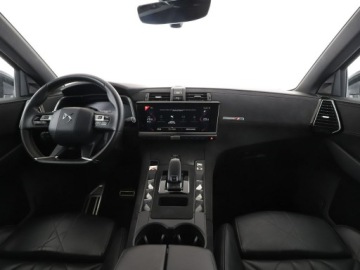  DS Automobiles DS 7 Crossback Performance Line+, zdjęcie 14