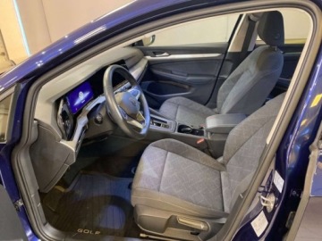 Volkswagen Golf VIII Hatchback 1.5 eTSI 130KM 2023 Volkswagen Golf TGI 2024 1.5 Hybryda Plug-in 131KM, zdjęcie 8