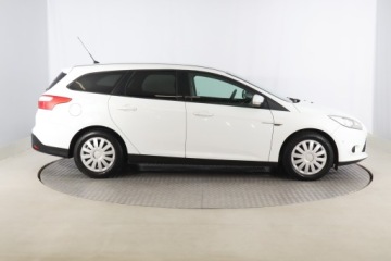 Ford Focus III Hatchback 5d 1.0 EcoBoost 125KM 2013 Ford Focus 1.0 EcoBoost, Salon Polska, Serwis ASO, zdjęcie 5