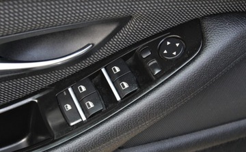 BMW Seria 5 F10-F11 Touring 520d 184KM 2011 BMW Seria 5 2.0 d Navi Automatic Bi-Xenony 1 rok gwarancji w cenie, zdjęcie 21