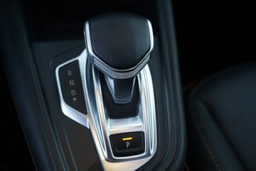 Renault Captur II Crossover 1.3 TCe 140KM 2022 Renault Captur INITIALE PARIS nawi skóra kamera, zdjęcie 30