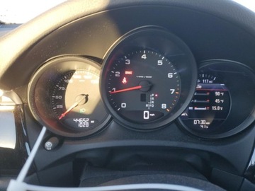 Porsche Macan 2021 Porsche Macan 2021 PORSCHE MACAN 2.0 Benzyna 261KM, zdjęcie 9