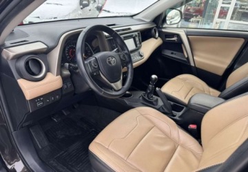 Toyota RAV4 IV MPV D-4D 125 124KM 2014 Toyota RAV4 Toyota RAV4 2.0 D-4D Premium 4x2 2.0 Diesel 124KM, zdjęcie 7